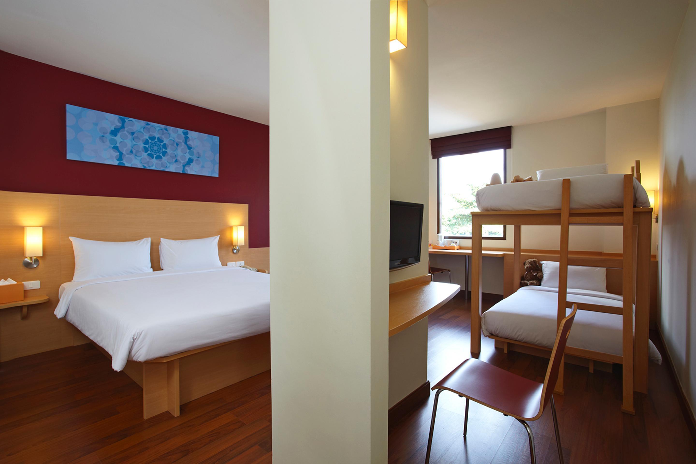 Ibis Bangkok Riverside Eksteriør billede
